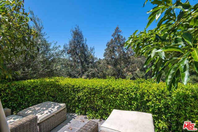 3035 Lake Glen Drive, Beverly Hills, CA 90210