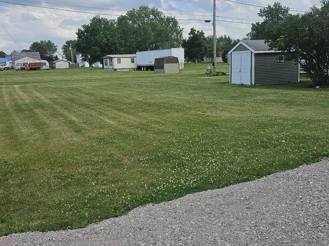 807 5th Avenue, Belle Plaine, IA 52208