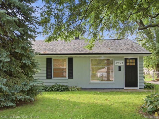 2908 Edna Jane Drive, Auburn Hills, MI 48326