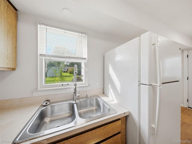 2908 Edna Jane Drive, Auburn Hills, MI 48326