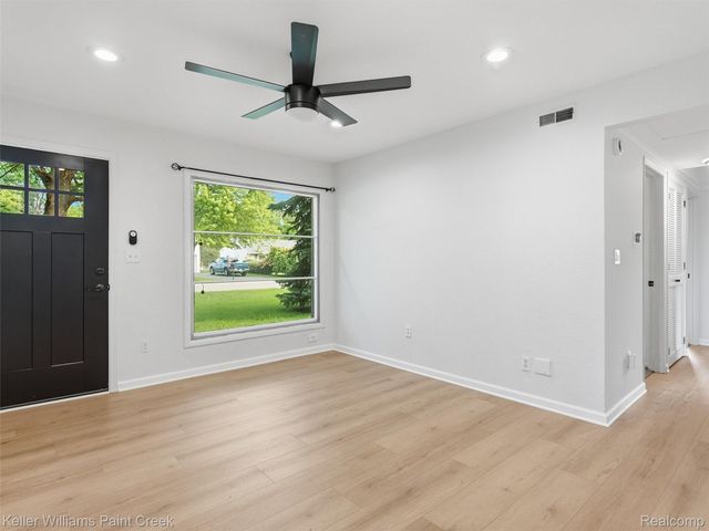 2908 Edna Jane Drive, Auburn Hills, MI 48326