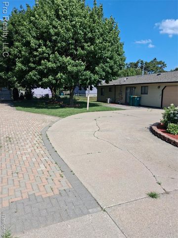 2219 Lakeview Avenue, Ypsilanti, MI 48198