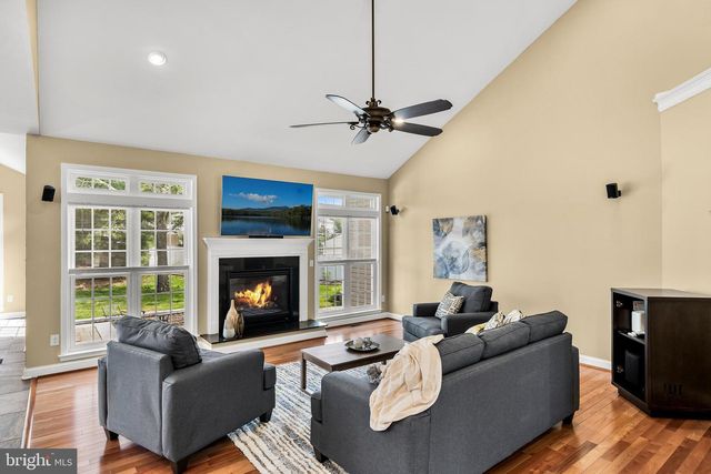 11 TAFT CT, Hainesport, NJ 08036