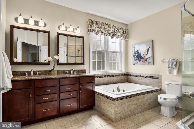 11 TAFT CT, Hainesport, NJ 08036