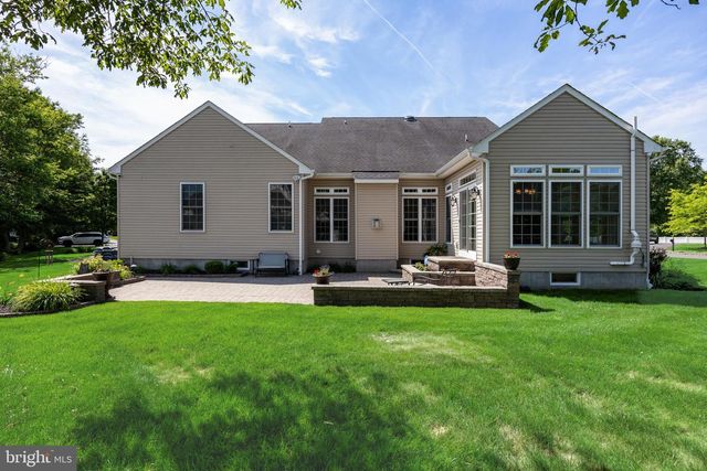 11 TAFT CT, Hainesport, NJ 08036