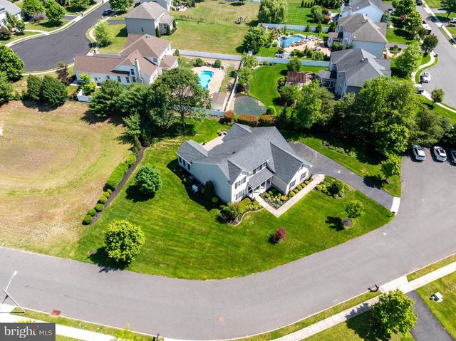 11 TAFT CT, Hainesport, NJ 08036