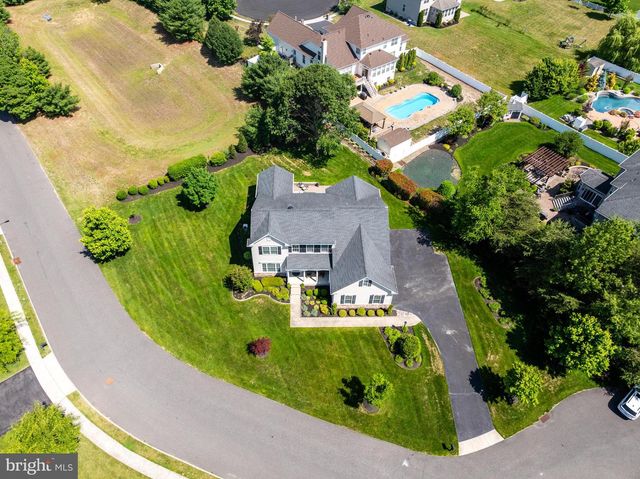 11 TAFT CT, Hainesport, NJ 08036