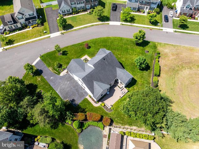 11 TAFT CT, Hainesport, NJ 08036
