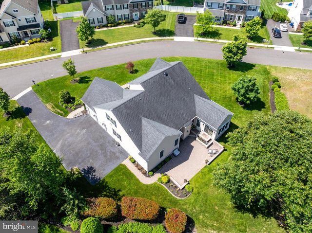 11 TAFT CT, Hainesport, NJ 08036