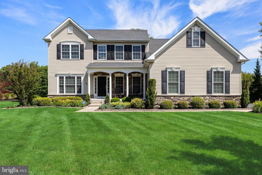 11 TAFT CT, Hainesport, NJ 08036