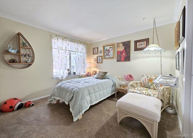 331 Clubhouse Court, Coram, NY 11727