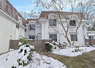 331 Clubhouse Court, Coram, NY 11727