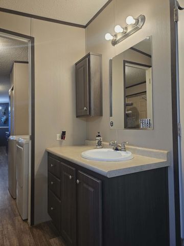 1381 Hackleman Road, Whitesboro, TX 76273