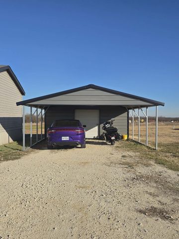 1381 Hackleman Road, Whitesboro, TX 76273