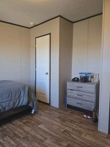 1381 Hackleman Road, Whitesboro, TX 76273