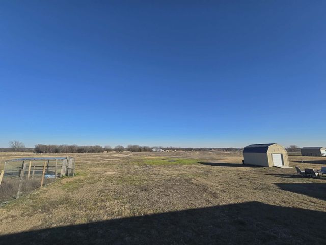 1381 Hackleman Road, Whitesboro, TX 76273