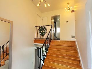 1082 Greenwich Avenue, Warwick, RI 02886