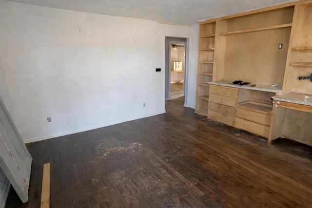 1727 N Nursery Road, Irving, TX 75061