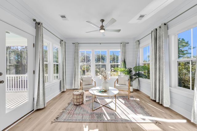 3555 Holmgren Street, Mount Pleasant, SC 29466