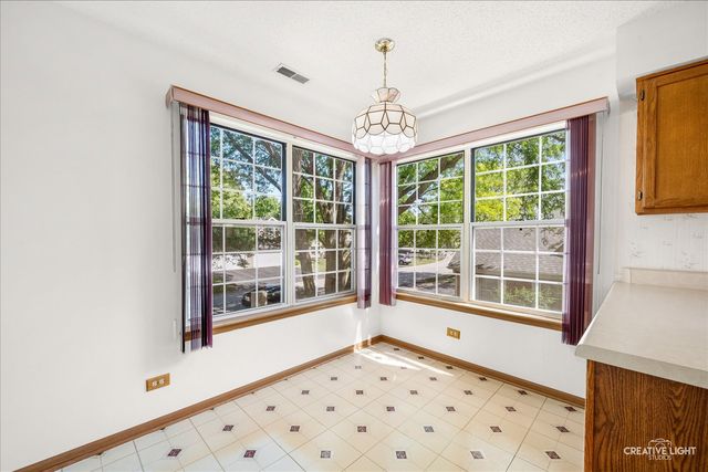 63 Jericho Lane 63, Batavia, IL 60510
