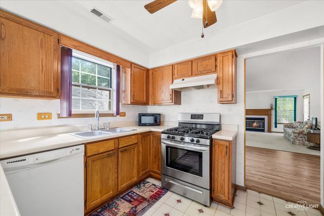 63 Jericho Lane 63, Batavia, IL 60510
