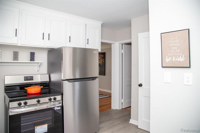 4056 Robina Avenue, Berkley, MI 48072