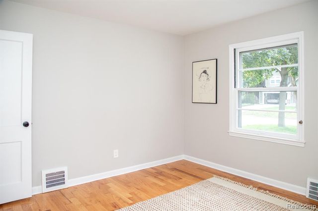 4056 Robina Avenue, Berkley, MI 48072