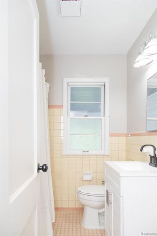 4056 Robina Avenue, Berkley, MI 48072
