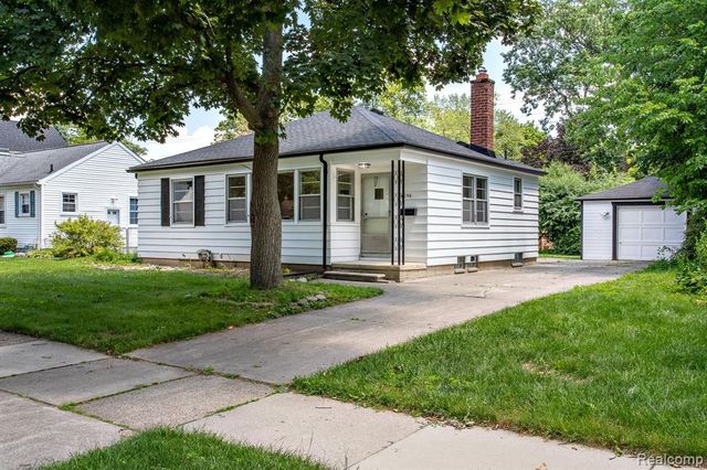 4056 Robina Avenue, Berkley, MI 48072