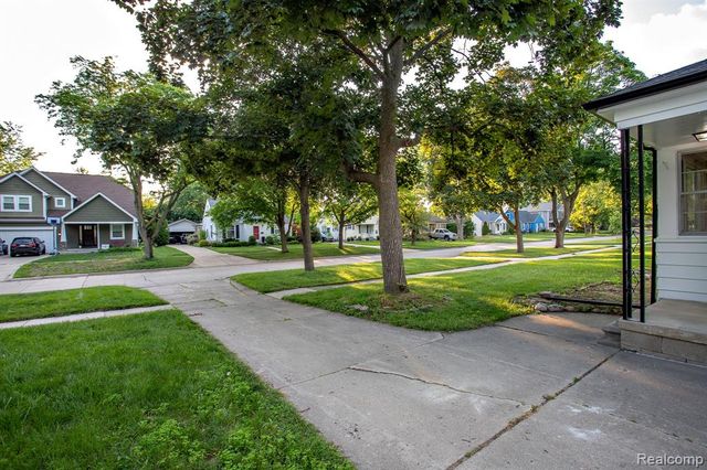 4056 Robina Avenue, Berkley, MI 48072
