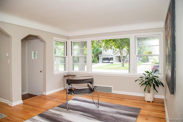4056 Robina Avenue, Berkley, MI 48072