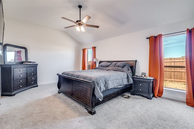 1402 Dry Creek Drive, Cleburne, TX 76033