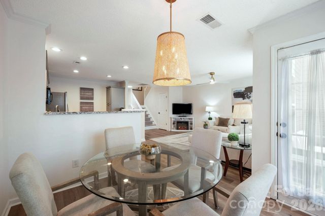 9977 Reindeer Way Lane, Charlotte, NC 28216