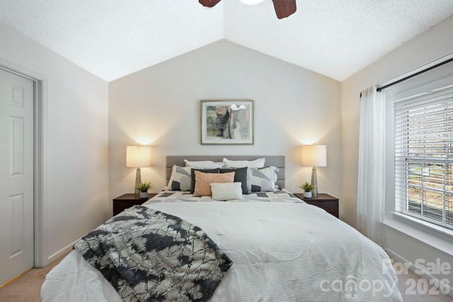 9977 Reindeer Way Lane, Charlotte, NC 28216