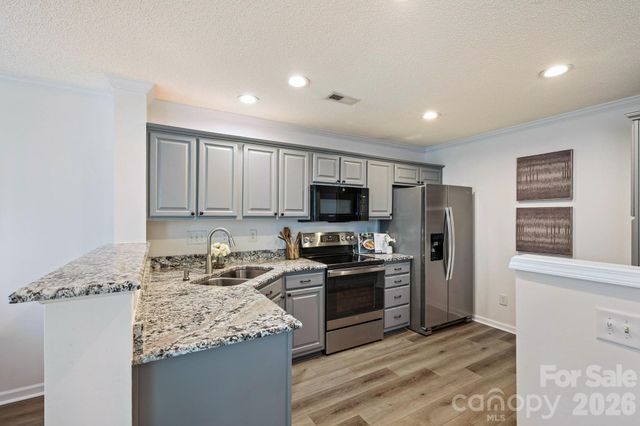 9977 Reindeer Way Lane, Charlotte, NC 28216