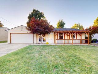 197 Parkway Boulevard, Madison, OH 44057