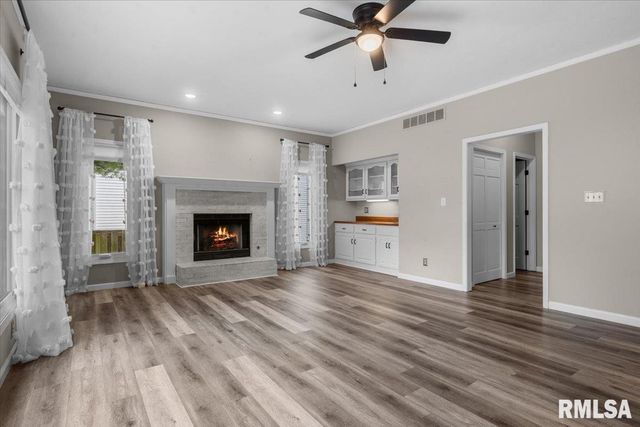 2315 CHESAPEAKE Landing, Springfield, IL 62712