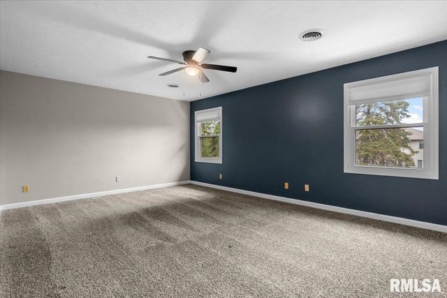 2315 CHESAPEAKE Landing, Springfield, IL 62712