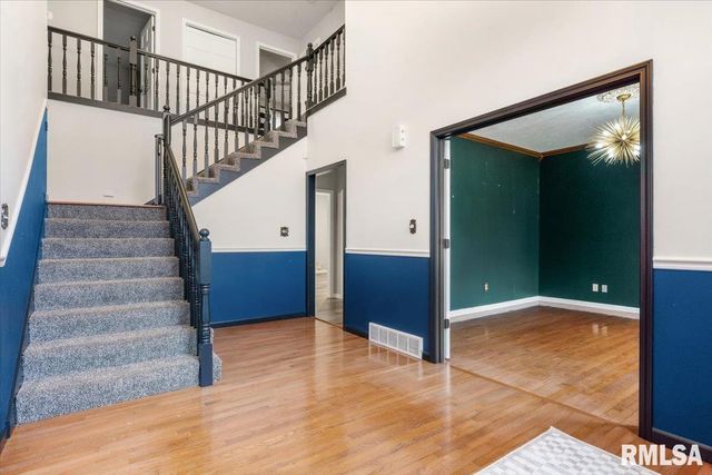 2315 CHESAPEAKE Landing, Springfield, IL 62712