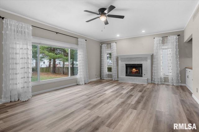 2315 CHESAPEAKE Landing, Springfield, IL 62712