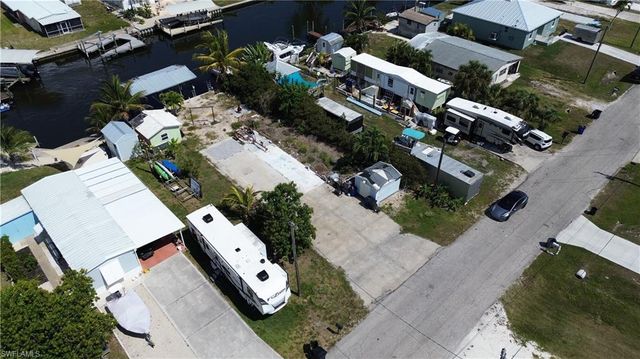 2776 Patterson CT, St. James City, FL 33956