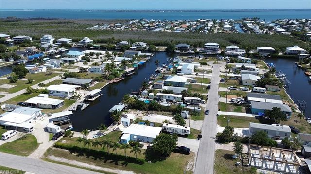 2776 Patterson CT, St. James City, FL 33956