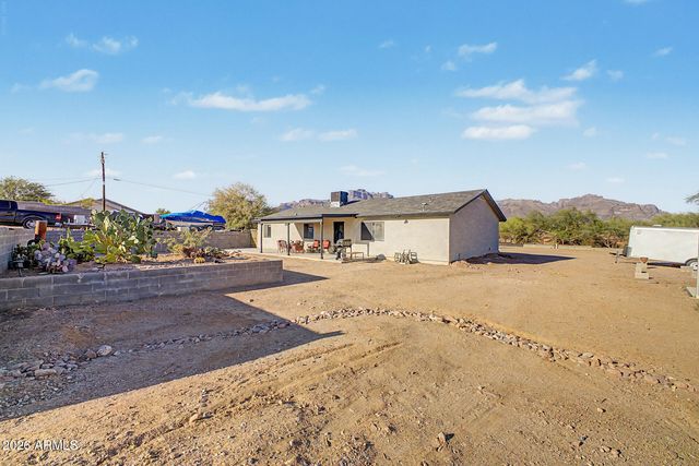4863 E 18TH Avenue, Apache Junction, AZ 85119