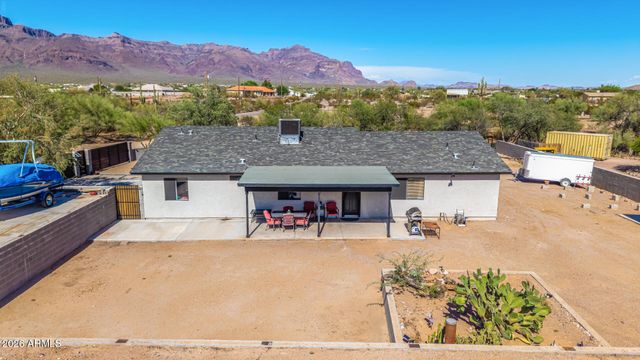 4863 E 18TH Avenue, Apache Junction, AZ 85119