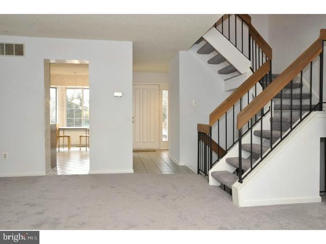 45 CONSTITUTION CT, Chesterbrook, PA 19087