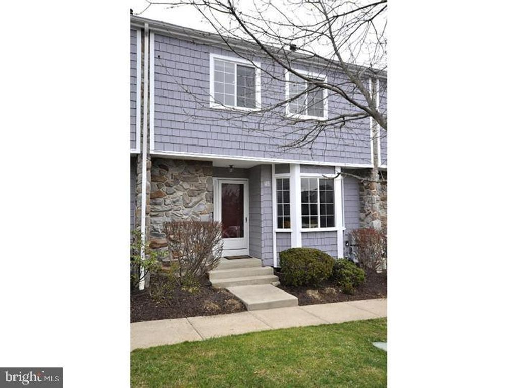 45 CONSTITUTION CT, Chesterbrook, PA 19087
