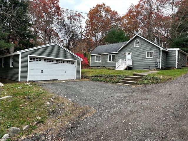 359 Mansfield St 1, Sharon, MA 02067