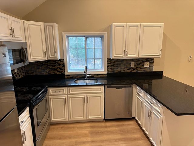 359 Mansfield St 1, Sharon, MA 02067