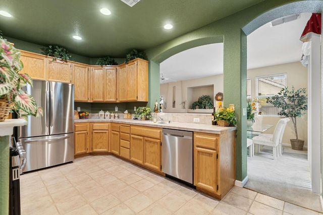 3873 Chimney Rock Way, Sacramento, CA 95834