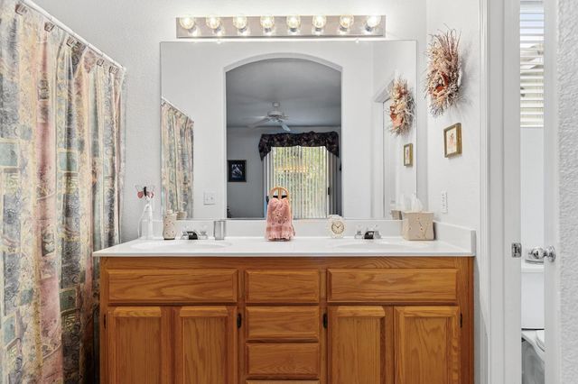 3873 Chimney Rock Way, Sacramento, CA 95834